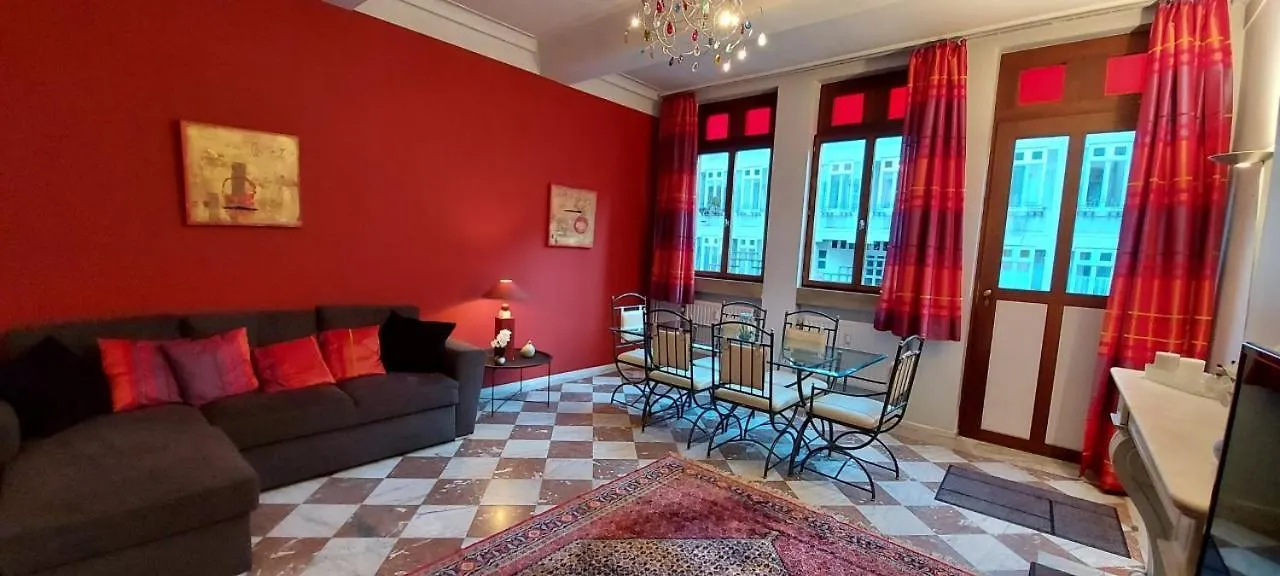 Duplex 2 Chambres Situe Au Centre Du Coeur Historique De Luik Appartement